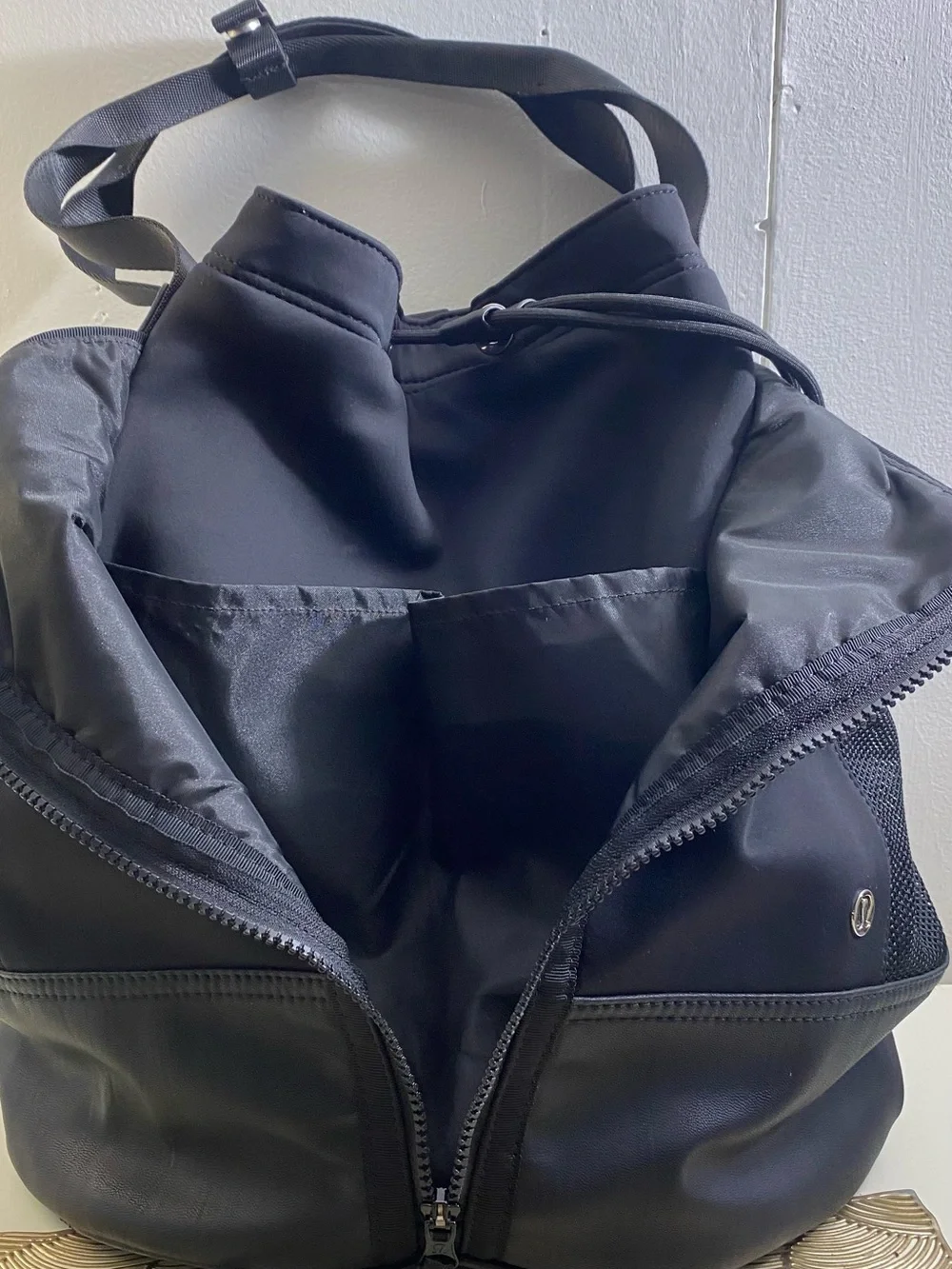 Lululemon Rally Tennis Large Black Drawstring Bucket Backpack